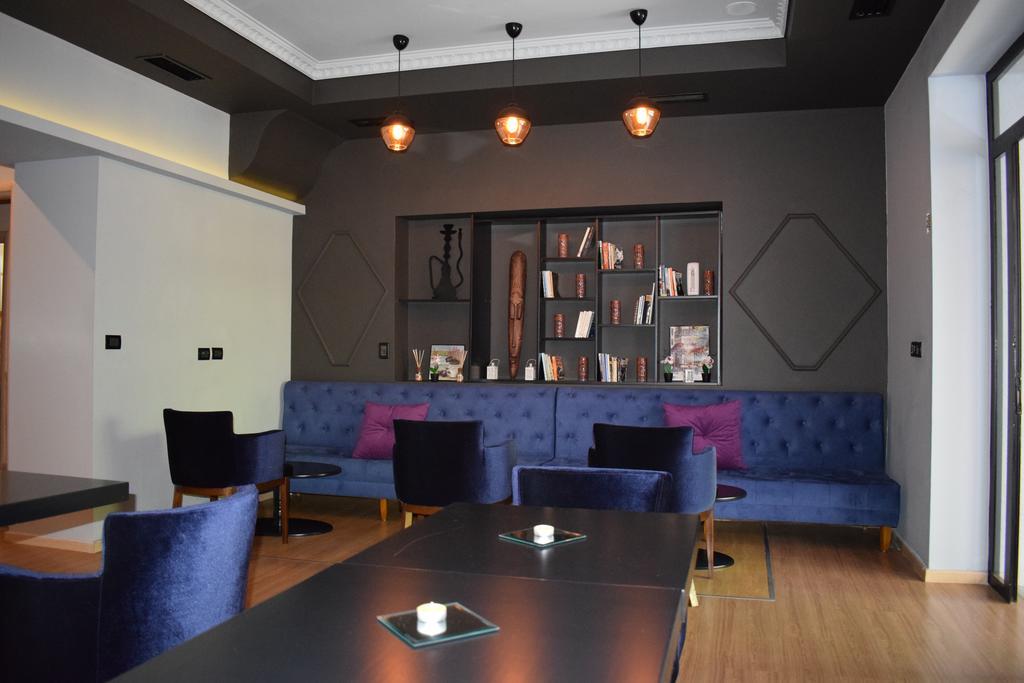 Hotel Eagle Tirana Kültér fotó